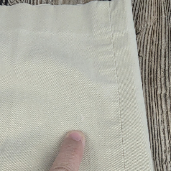 Lauren Ralph Lauren Chino Khaki Pants Size 4 With 2 Tiny Bleach Spots On Leg - Picture 10 of 14
